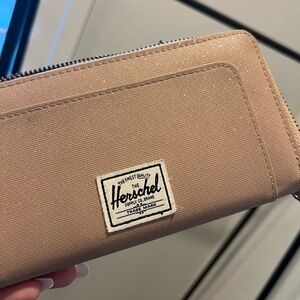 Herschel wallet